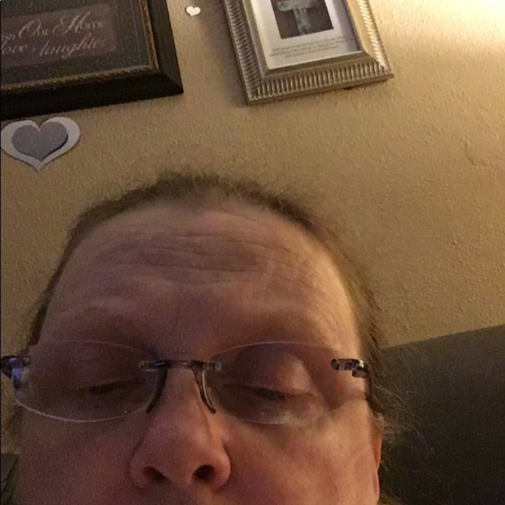 Meet your Posher, Lori